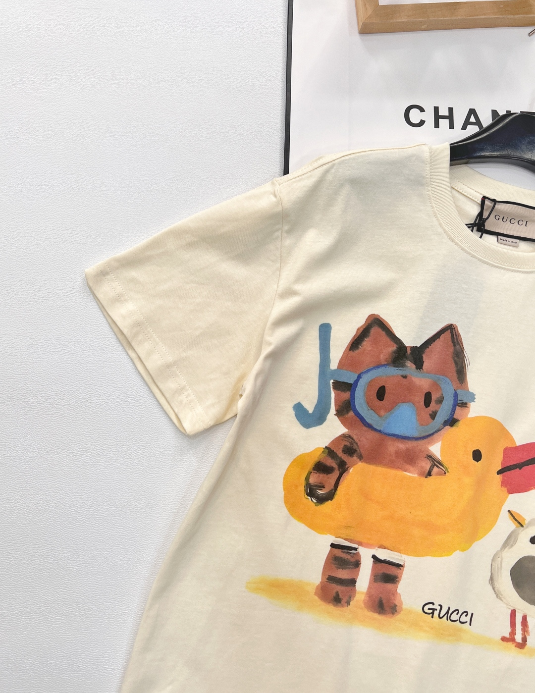 🆕 GUCCI 猫咪🐈卡通印花短袖T恤玩味经典，释放个性以GUCCI标志性的双G字母为灵感，融入可爱童趣