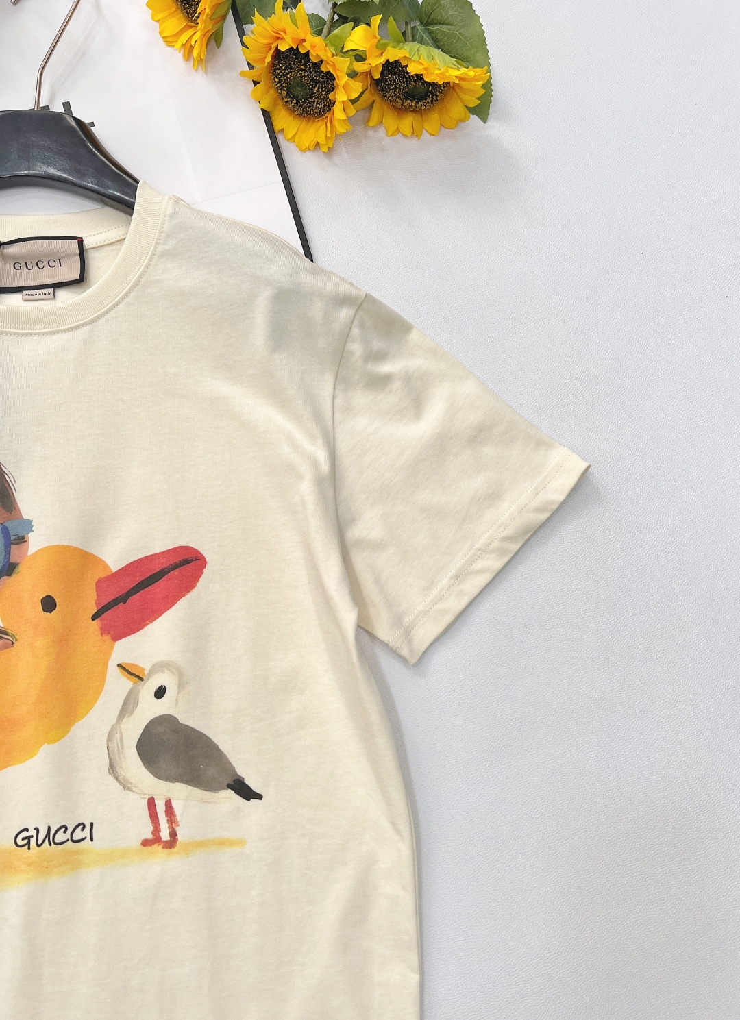 🆕 GUCCI 猫咪🐈卡通印花短袖T恤玩味经典，释放个性以GUCCI标志性的双G字母为灵感，融入可爱童趣