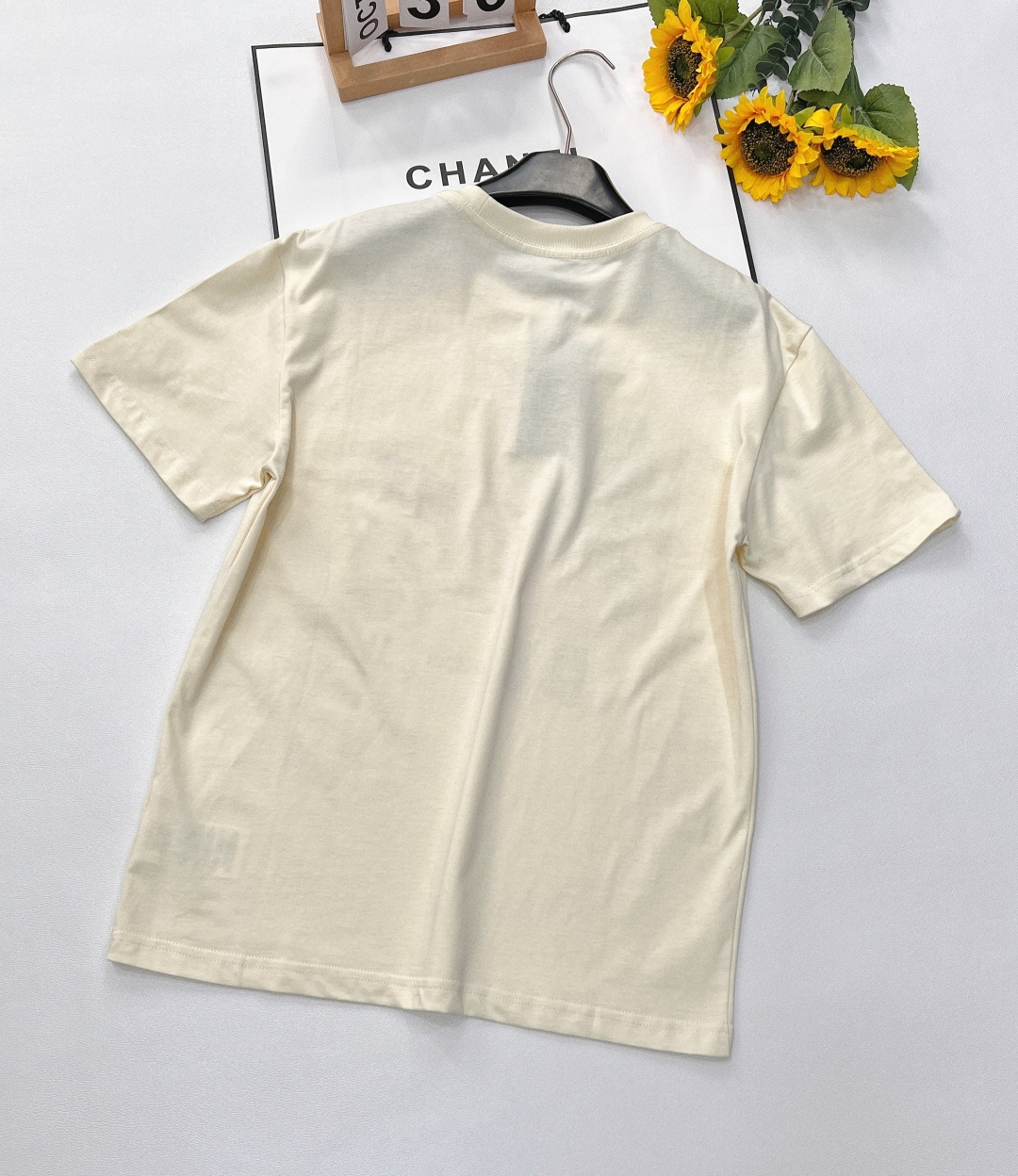 🆕 GUCCI 猫咪🐈卡通印花短袖T恤玩味经典，释放个性以GUCCI标志性的双G字母为灵感，融入可爱童趣