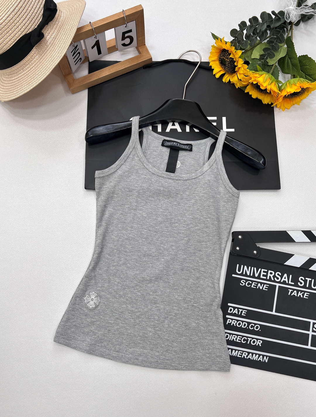 NO:335377,CHROME HEARTS Sanskrit letter embroidery short base vest, invincible and beautiful new Croxin vest, black, white and gray, high elasticity, overall tight style, showing off your figure when worn, it is very comfortable to wear, and can also be matched in various coats. The design of Sanskrit cross embroidery logo on the hem and back is fashionable and not monotonous. Size sml code, chrome hearts, chrome hearts, jackets & coats, alexander wang19860909CHROME HEARTS 梵文字母刺绣短款打底背心,无敌无敌好看的克罗心新款背心,黑白灰三色,高弹力,整体是比较紧身的款,穿起来狠显身材,单穿巨舒服,还能搭配在各种外套里面,下摆及后背梵文十字架刺绣logo的设计,时髦不单调. 尺码sml 编码,,chrome hearts,chrome hearts,jackets & coats,alexander wang,Women's clothing