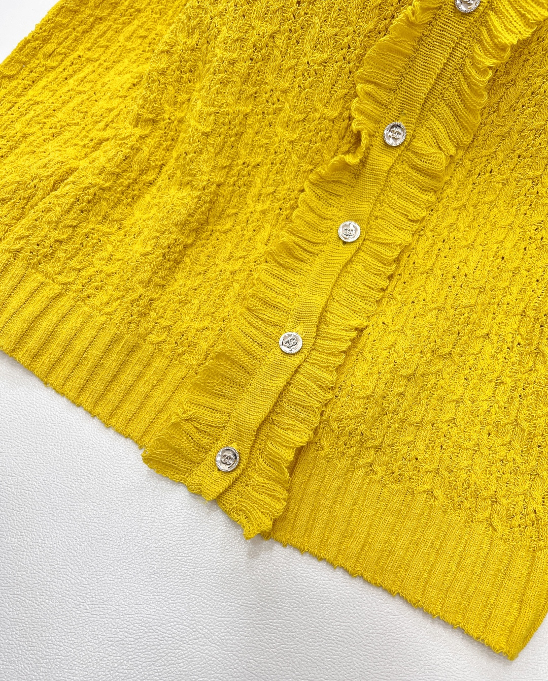 🆕Chanei25Ss早春新款褶皱花边针织开衫丨⚠独家高版出品！定制的纱线织造 柔软舒适 洋气显瘦 圆领