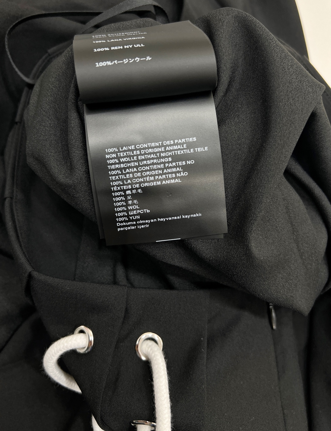 🆕PradaSS新款高腰绳结百褶裙，定制YB进口西服材质 质感上乘 垂感光泽 高腰百褶半裙版型 腰腹贴身