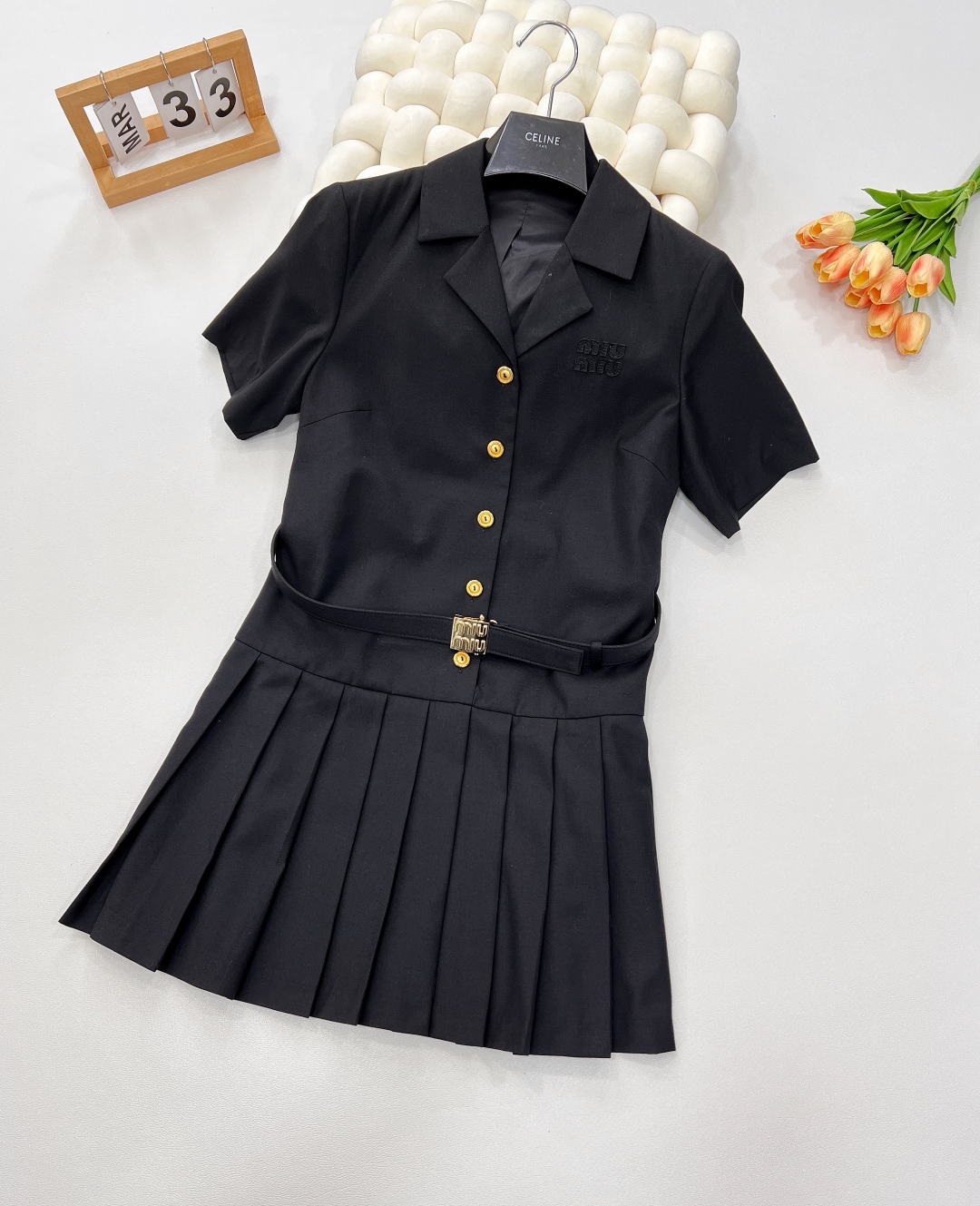 🆕Miumiu25Ss早春新款腰带短袖翻领连衣裙丨⚠独家yb开发！高版出品！进口西装材质 肌理明显 质感