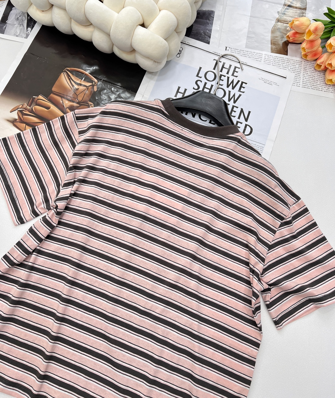 🆕Prada25Ss春夏新款撞色条纹微标宽松版短袖T恤丨高版出品！🧩简约闲适糅合复古摩登氛围 精密平纹棉