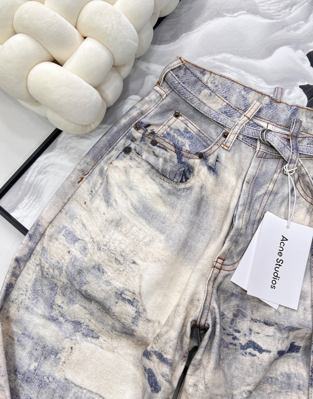 🆕AcneStudios2025新款复古潮牌AC风格做旧水系油画废土风阔腿显瘦宽松牛仔裤, 正面纽扣和门