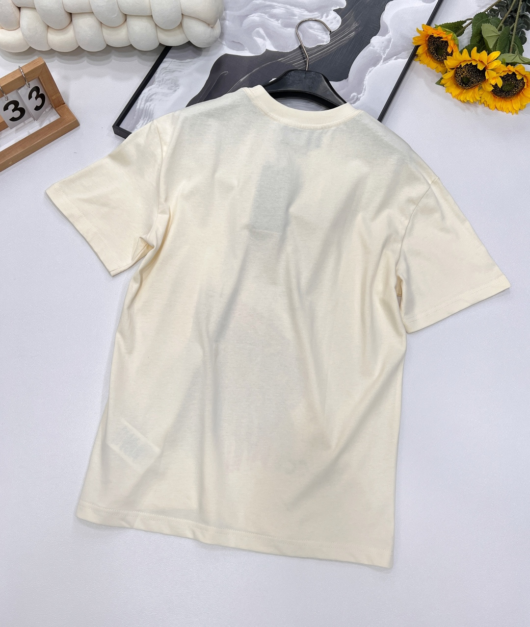 🆕 Gucci 可爱围巾🧣猫咪印花短袖T恤定制240克同缸染面料 手感非常舒服 上身亲肤舒适！！特别活力