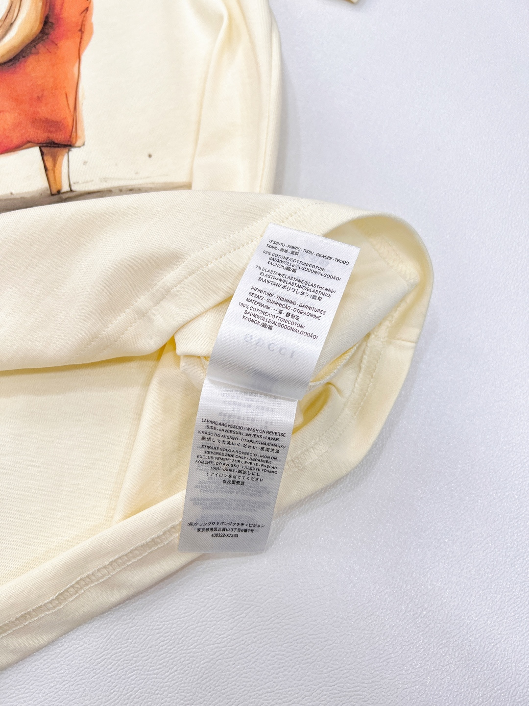 🆕 GUCCI 插画师联名可爱小狗图案短袖T恤设计感十足 干净又清爽 满满的青春活力 真的狠难不爱啊！凹