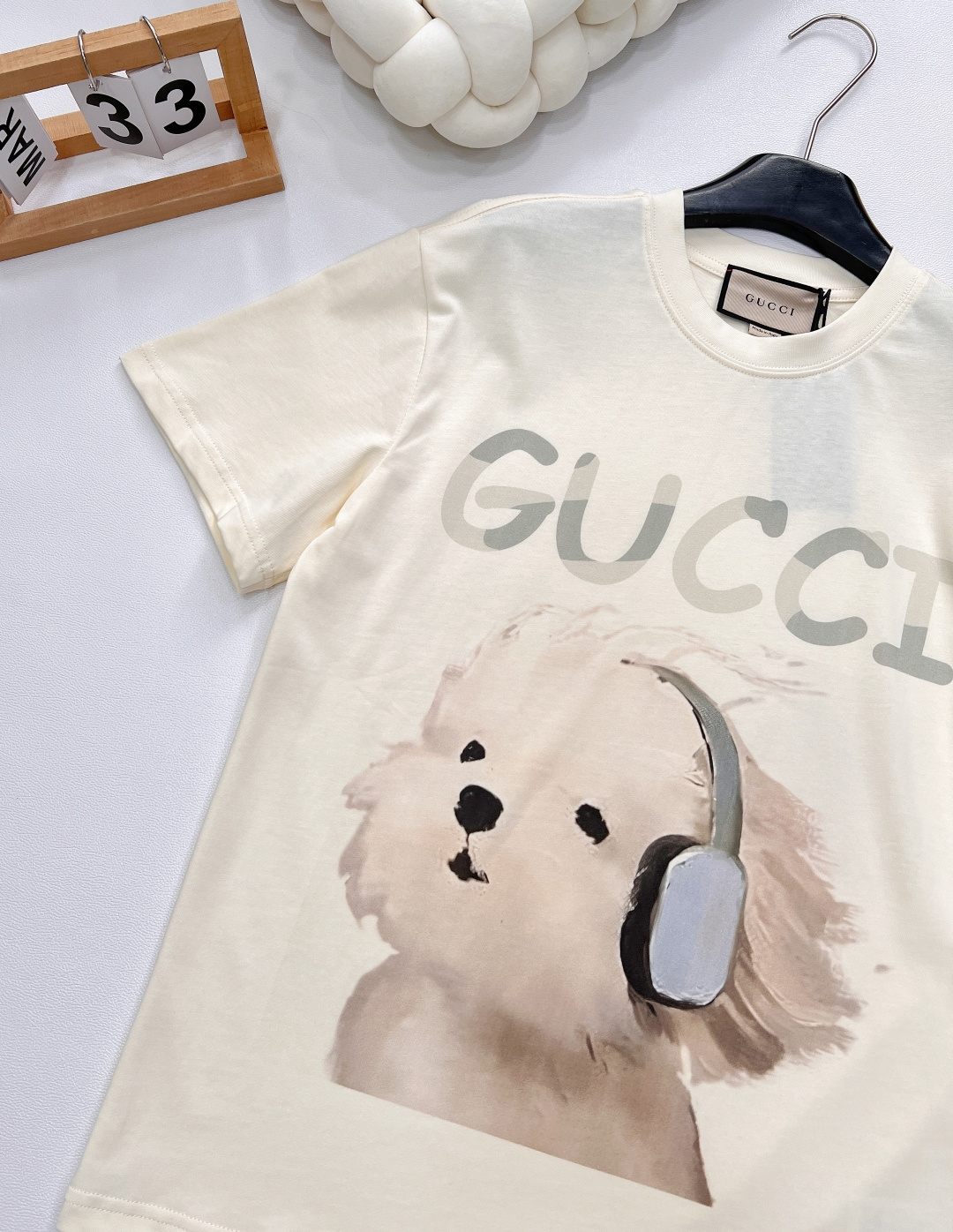 🆕 GUCCI 卡通可爱耳机狗狗印花图案短袖T恤设计感十足 干净又清爽 满满的青春活力 真的狠难不爱啊！