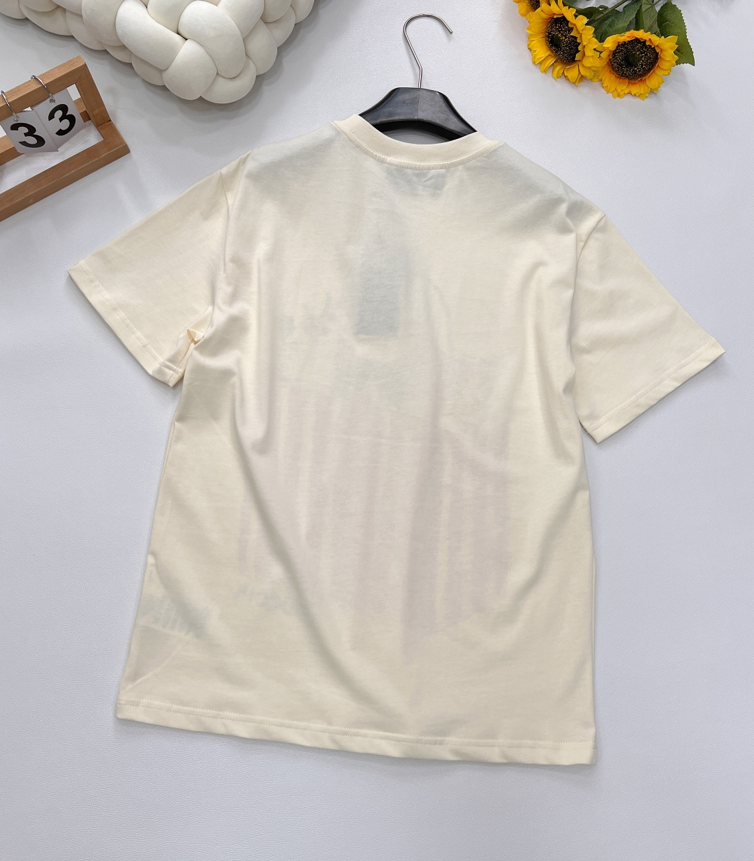 🆕 Gucci 手袋可爱猫咪印花短袖T恤定制240克同缸染面料 手感非常舒服 上身亲肤舒适！！特别活力又