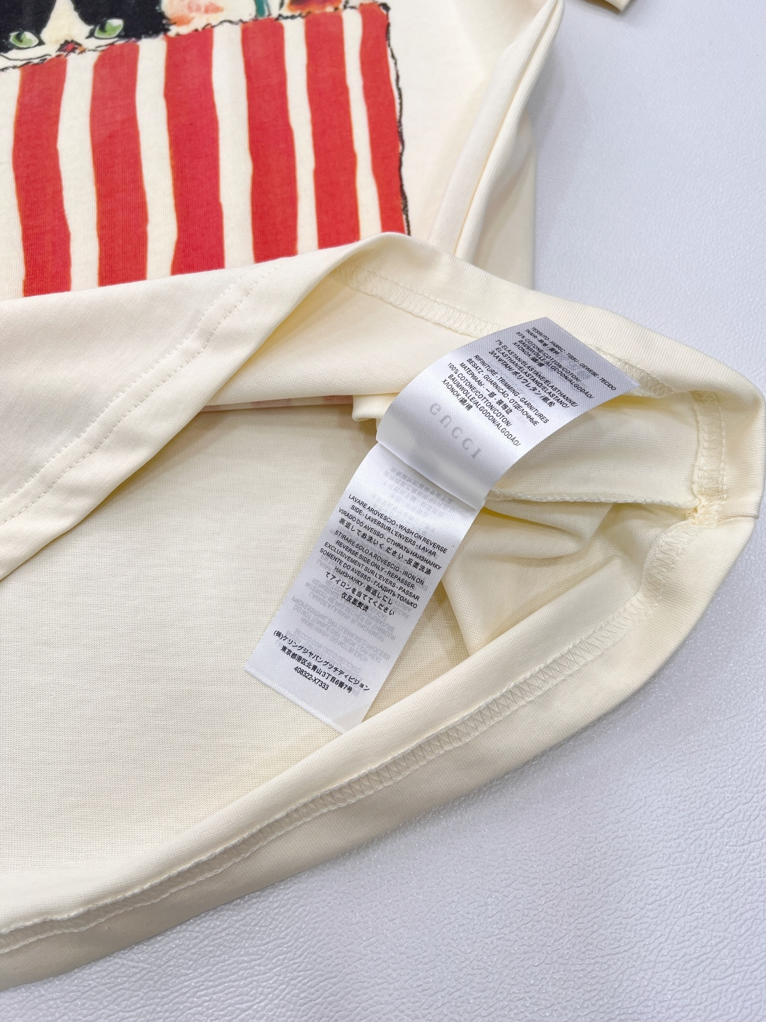 🆕 Gucci 手袋可爱猫咪印花短袖T恤定制240克同缸染面料 手感非常舒服 上身亲肤舒适！！特别活力又