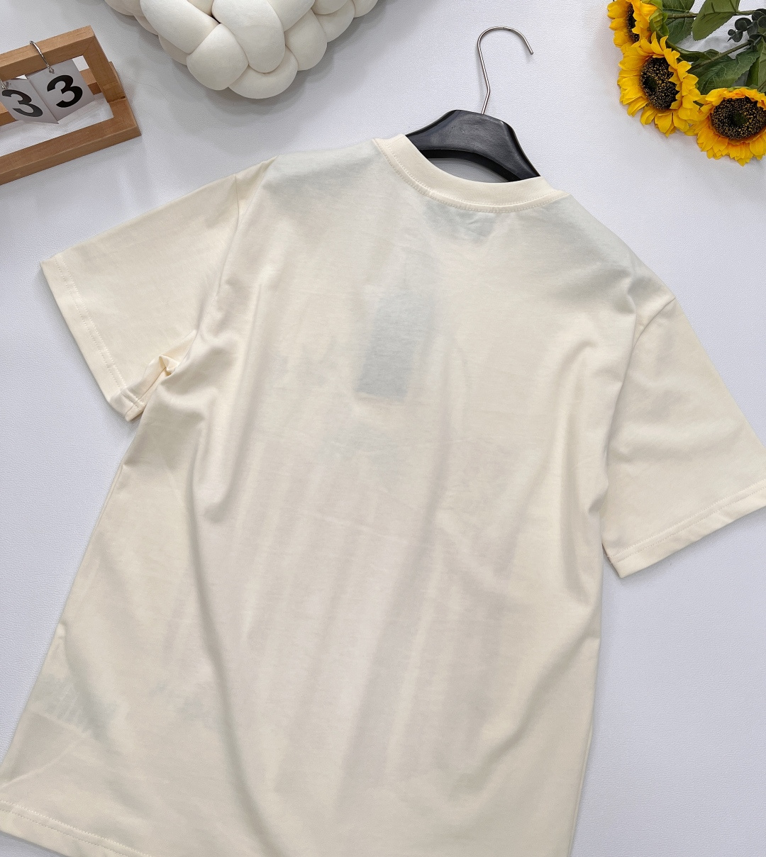 🆕 Gucci 手袋可爱猫咪印花短袖T恤定制240克同缸染面料 手感非常舒服 上身亲肤舒适！！特别活力又