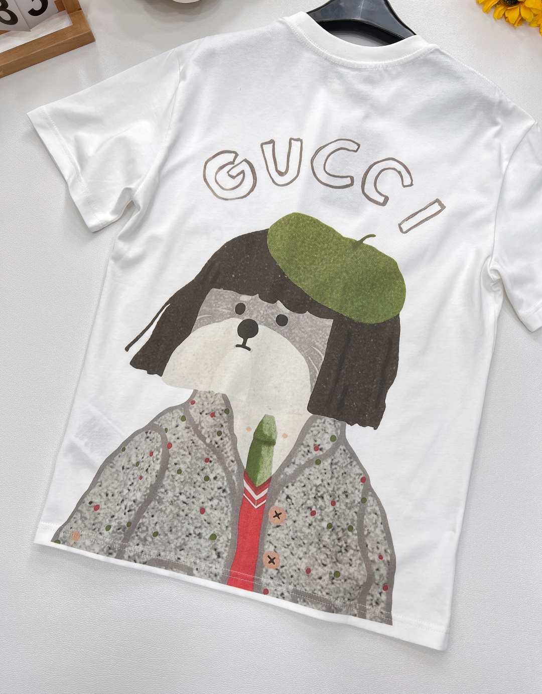 🆕 GUCCI 插画师联名卡通小狗印花短袖T恤计感十足 干净又清爽 满满的青春活力 真的狠难不爱啊！凹起