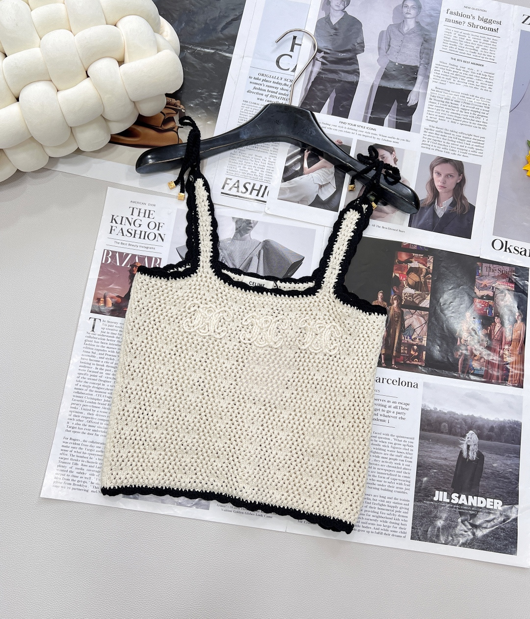 NO:334314,Celine25Ss early spring new hollow hook-up knitted suspender vest丨Exclusive yb development!  High-end production!  Custom linen wool yarn, the texture is comfortable and the hollow crochet elements are used as the design highlight. The details of the Arc de Triomphe on the chest add a lively atmosphere to the simple outfit. No need to deliberately add decorations can show the elegant and high-end brand tone. Regular version, smooth and inclusive, slim and fashionable!  Spring and summer are absolutely indispensable for CE. Whether paired with jeans or short skirts, they are super beautiful. The straps are so fashionable!  This top is versatile and versatile, fashionable and stylish, with a waist-exposed and slimming!  The upper body effect is amazing and the explosion is good!  !  Complete three standards, large-scale products, size sml code, celine, skirts, jeans, alexander wang19860909Celine25Ss早春新款镂空钩花针织吊带背心丨独家yb开发！高版出品！定制亚麻羊毛纱线,质感舒适以镂空感的钩花元素作为设计亮点 胸前凯旋门细节更是为简易穿搭增添活泼气息 无需刻意加饰 即可彰显典雅高级的品牌调性 常规版型 流畅包容 显瘦时髦！春夏是绝对少不了CE的小背心 无论是搭配牛仔裤或者小短裙都是超级美丽 绑带好洋气！这件top闭眼入 万能百搭 时髦洋气、露腰又显瘦！上身效果惊艳 好看到爆炸！！三标齐全,大货出 尺码sml 编码,,celine,skirts,jeans,alexander wang,Women's clothing