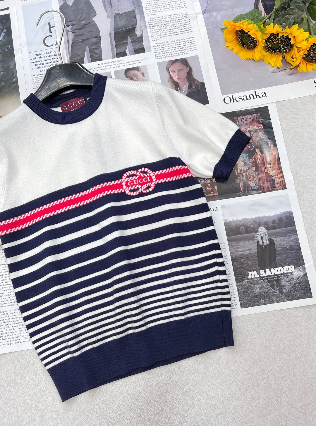 🆕Gucci25SS春夏新款针织圆领短袖， 间色条纹拼接设计 经典品牌字母logo提花点缀 ，定制纱线织