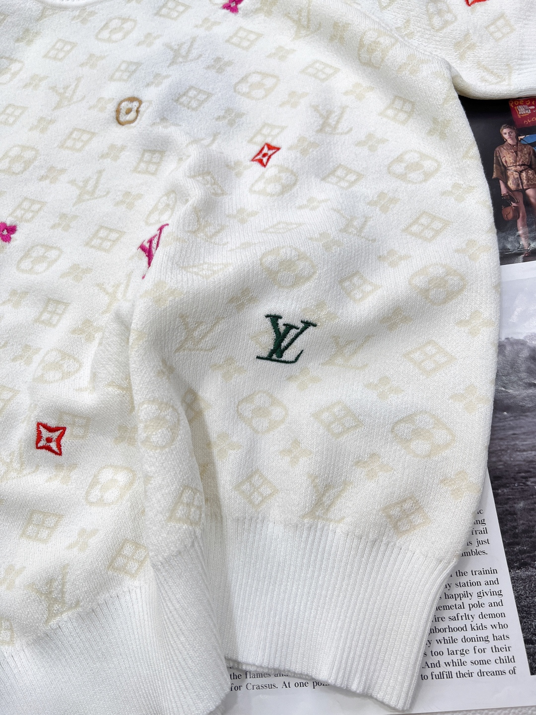 🆕Louis Vuitton新款圆领老花字母糖果🍬刺绣针织短袖，定制YB羊毛纱线织造 质感高级 舒适柔软