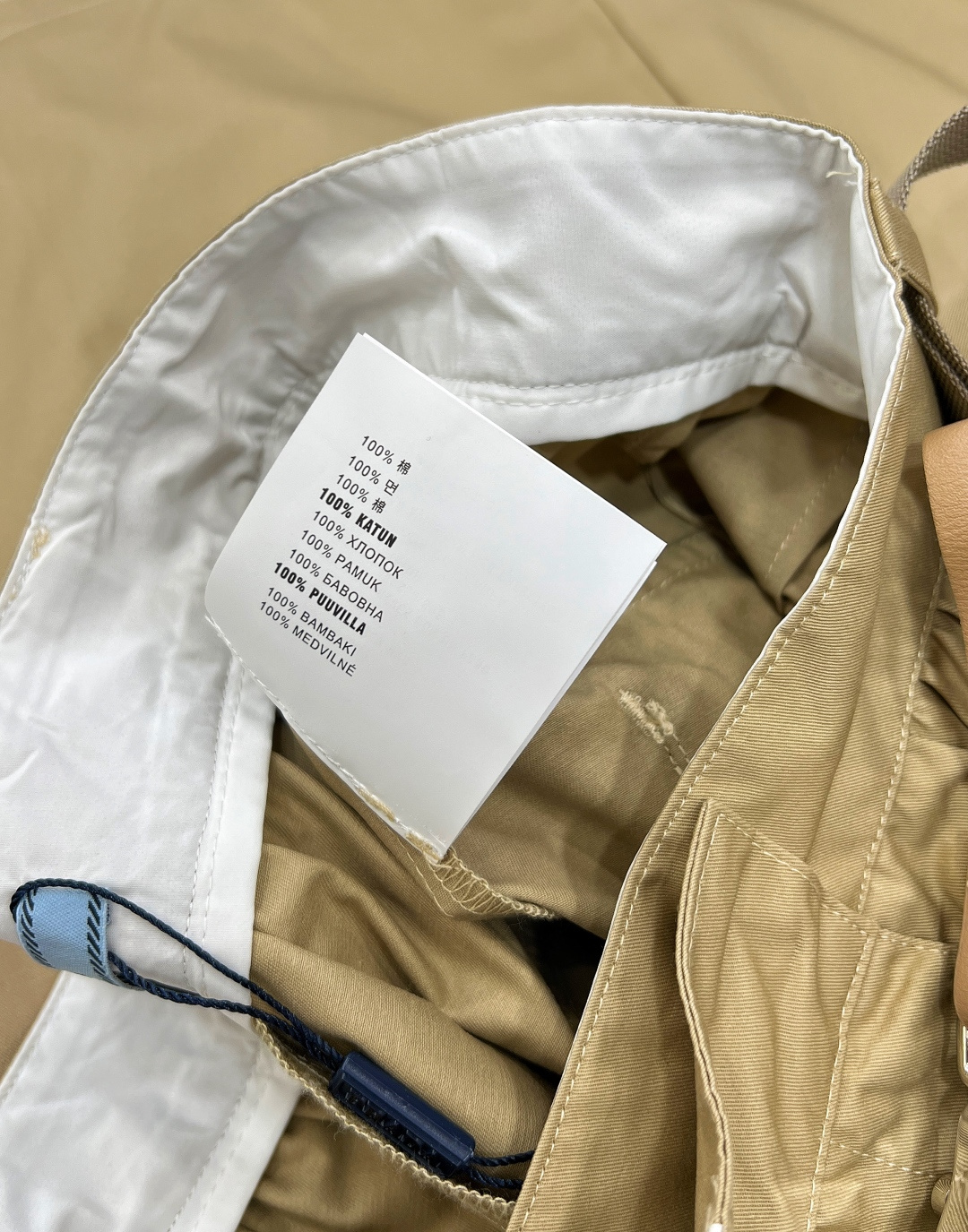 🆕PRADA2025SS新款长款裙配腰带长裙，它自带高级中古风韵 ，浪漫的长裙摆摇曳生姿，复古格调满满，