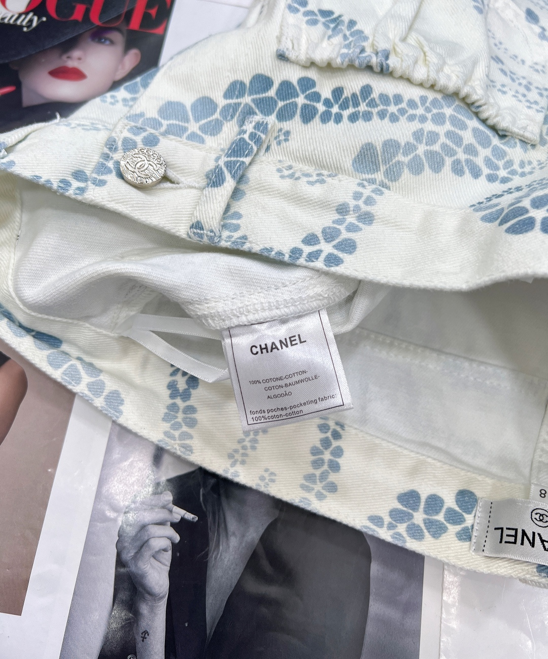 🆕CHANEL小香风coco beach系列新品三色牛仔短裤🩳。粉、蓝、格陵白三色带着浓浓的海风气息登场