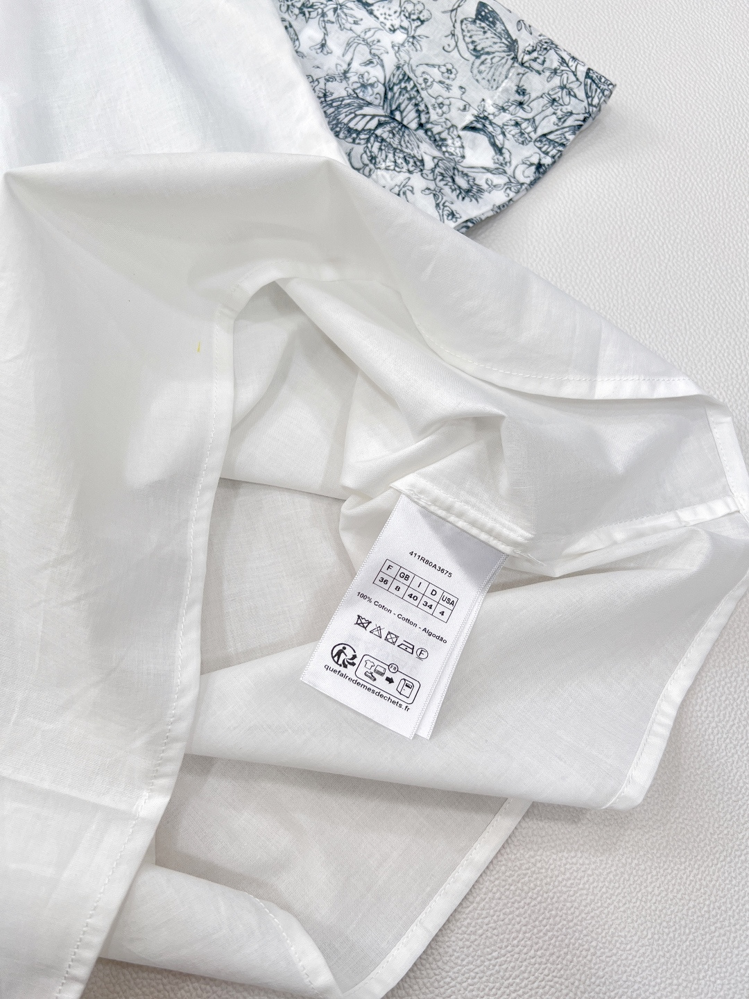 🆕DIRSS新品印花泡泡袖连衣裙，采用定制YB斜纹全棉面料，透气亲肤，带来极致舒适体验，彰显品质格调。-