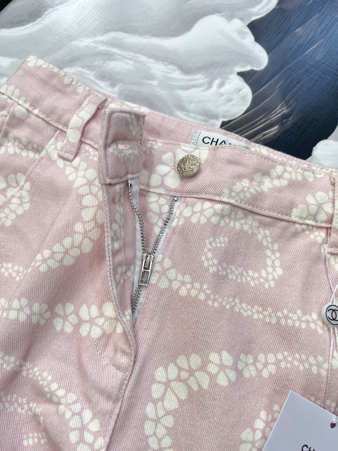 🆕CHABNEL25 coco beach系列带着浓浓的海风气息登场啦～灵感来自嘉柏丽·香奈儿热爱的海滨