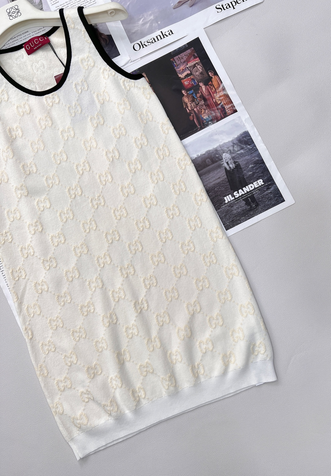 🆕Gucci 新品提花针织背心裙。 - 采用定制YB全棉纱线精心织造，质感细腻且高级，触肤瞬间便能感知其