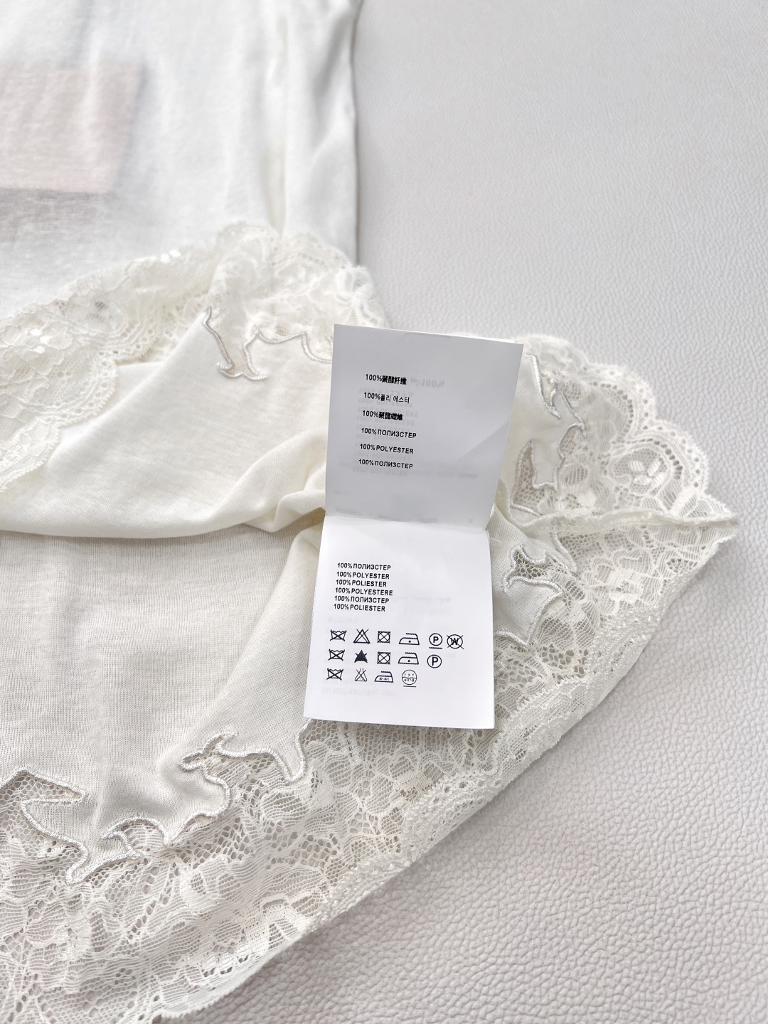 🆕MiumiuSS新款蕾丝花边吊带裙，定制YB斜纹全棉材质 质感舒适 弹力十足 花边背心细吊带裙剪裁 通