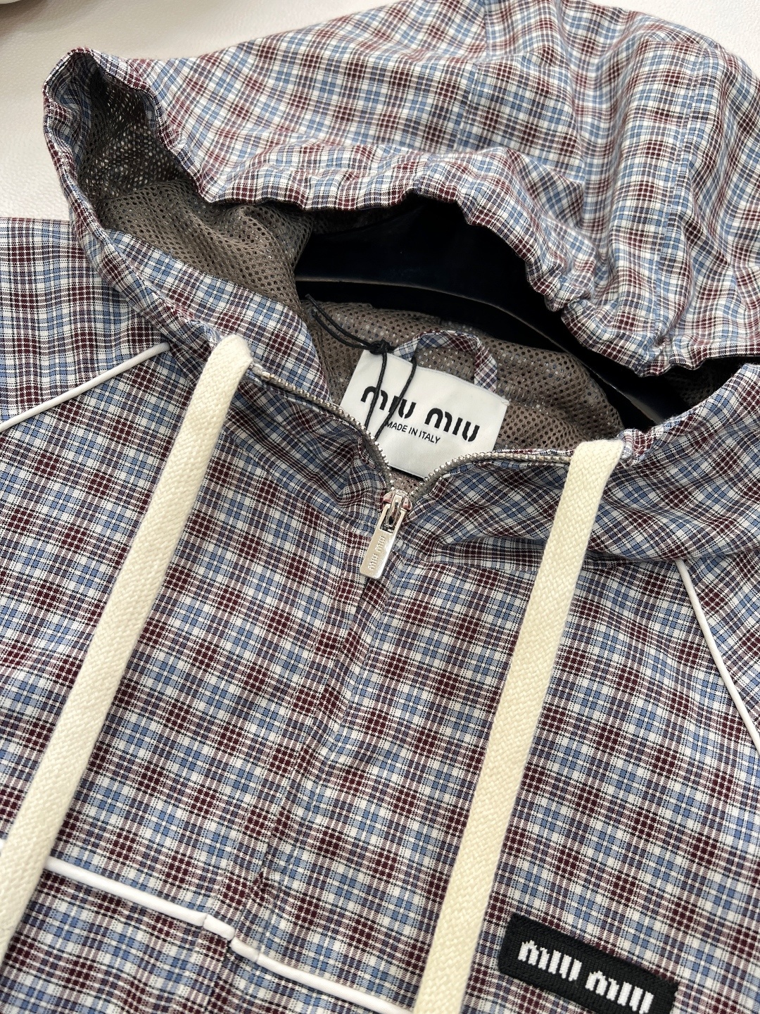 🆕Miumiu25Ss春夏新款知性分子定织格纹设计风衣外套丨⚠独家yb开发!高版出品!男女同款宽松版型