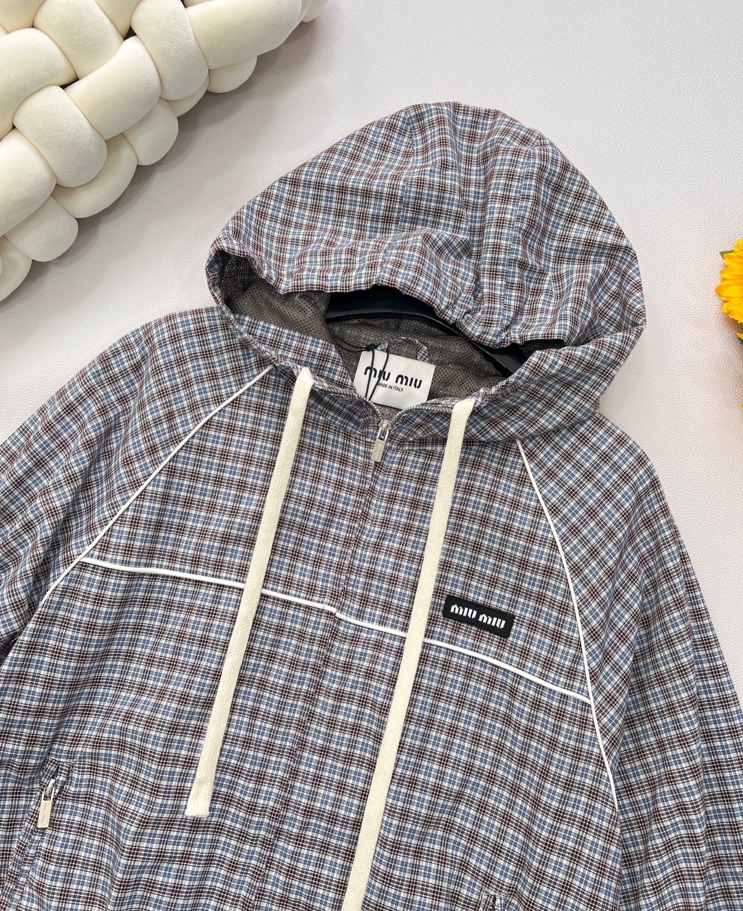 🆕Miumiu25Ss春夏新款知性分子定织格纹设计风衣外套丨⚠独家yb开发!高版出品!男女同款宽松版型