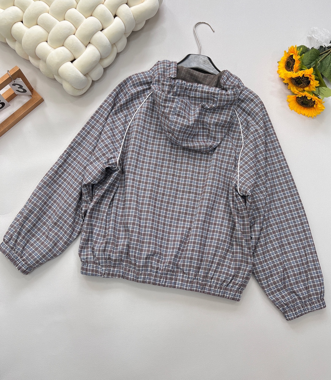 🆕Miumiu25Ss春夏新款知性分子定织格纹设计风衣外套丨⚠独家yb开发!高版出品!男女同款宽松版型