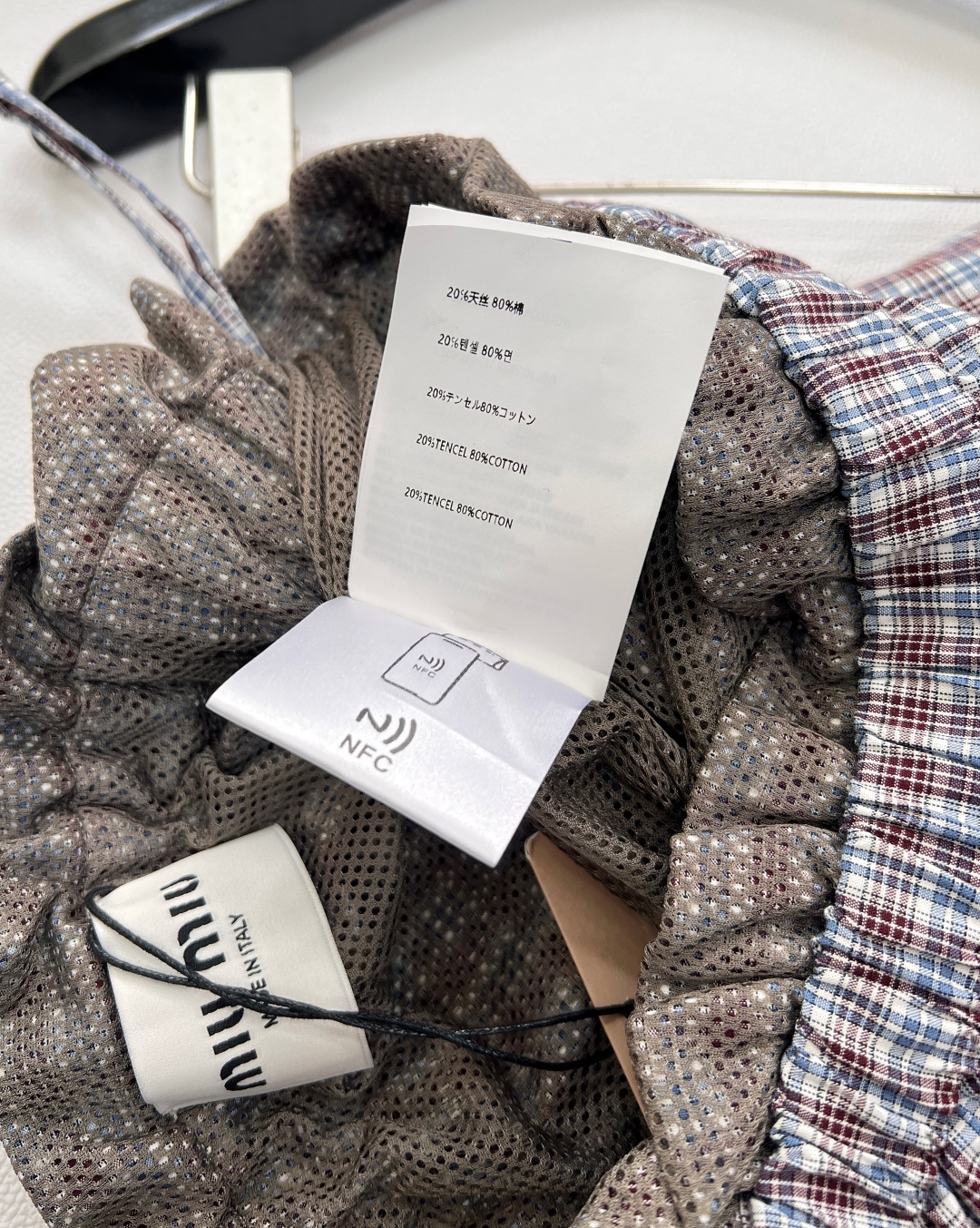 🆕Miumiu25SS新款缪缪格纹字母贴片徽标短裤，经典格纹元素，复古腔调拉满，每一眼都是时尚轮回的浪漫