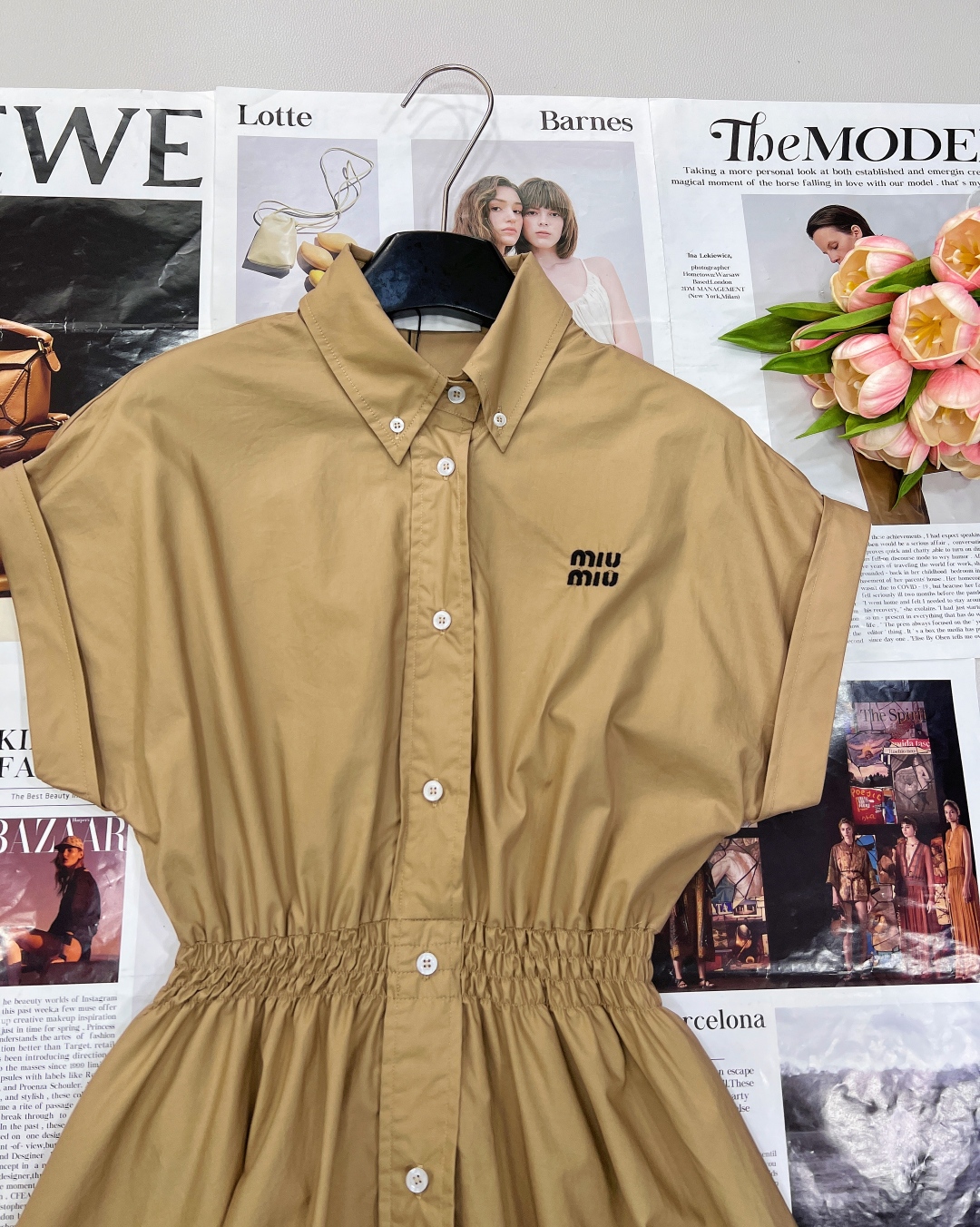 🆕Miumiu25Ss春夏新款知性分子学院风衬衫领连衣裙丨⚠独家yb开发！高版出品！气质翻领落肩卷袖设计