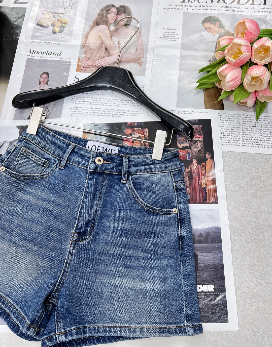 🆕LOEWE罗意威双色口袋印花logo牛仔短裤，赛络纺面料，酵洗固色加软，定制五金，车缝皮牌，不是很短的