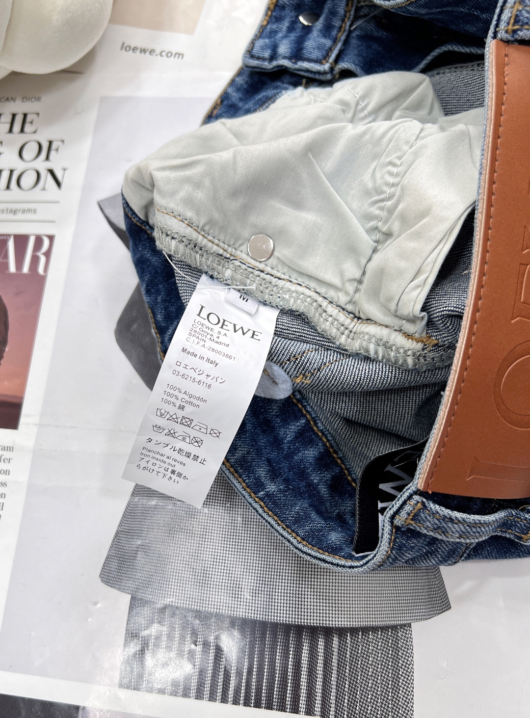 🆕LOEWE罗意威双色口袋印花logo牛仔短裤，赛络纺面料，酵洗固色加软，定制五金，车缝皮牌，不是很短的
