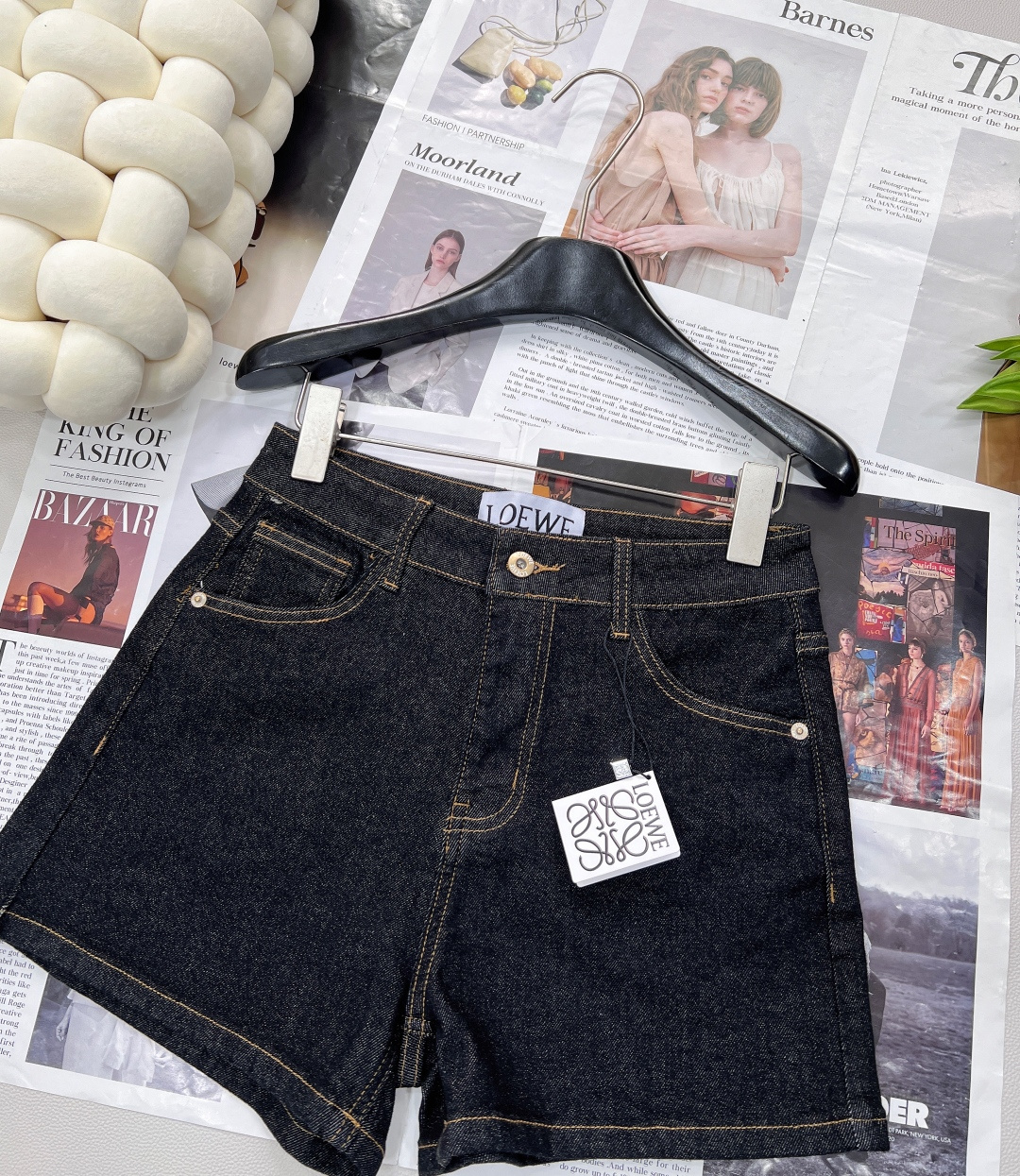 🆕LOEWE罗意威双色口袋印花logo牛仔短裤，赛络纺面料，酵洗固色加软，定制五金，车缝皮牌，不是很短的