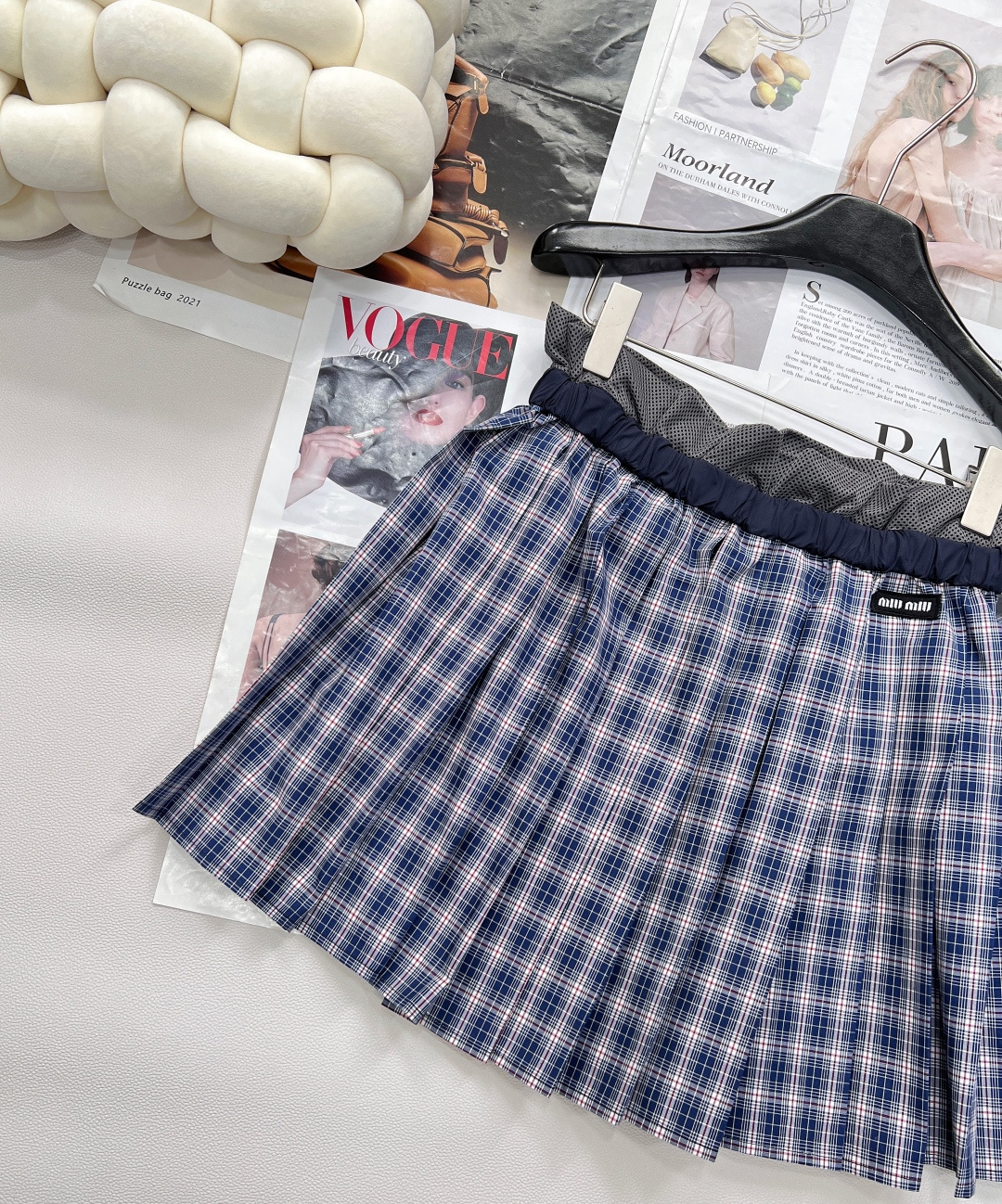 🆕Miumiu25Ss春夏新款知识分子经典格纹百褶短裙丨⚠高版出品！定制色织面料 饰有品牌标识贴饰 网纱