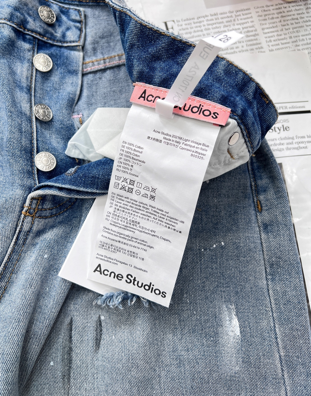 🆕 Acne Studios 夏季新品超薄柔软透气面料，手绘破洞ACNE牛仔裤，选用棉面料，成品面料纹路