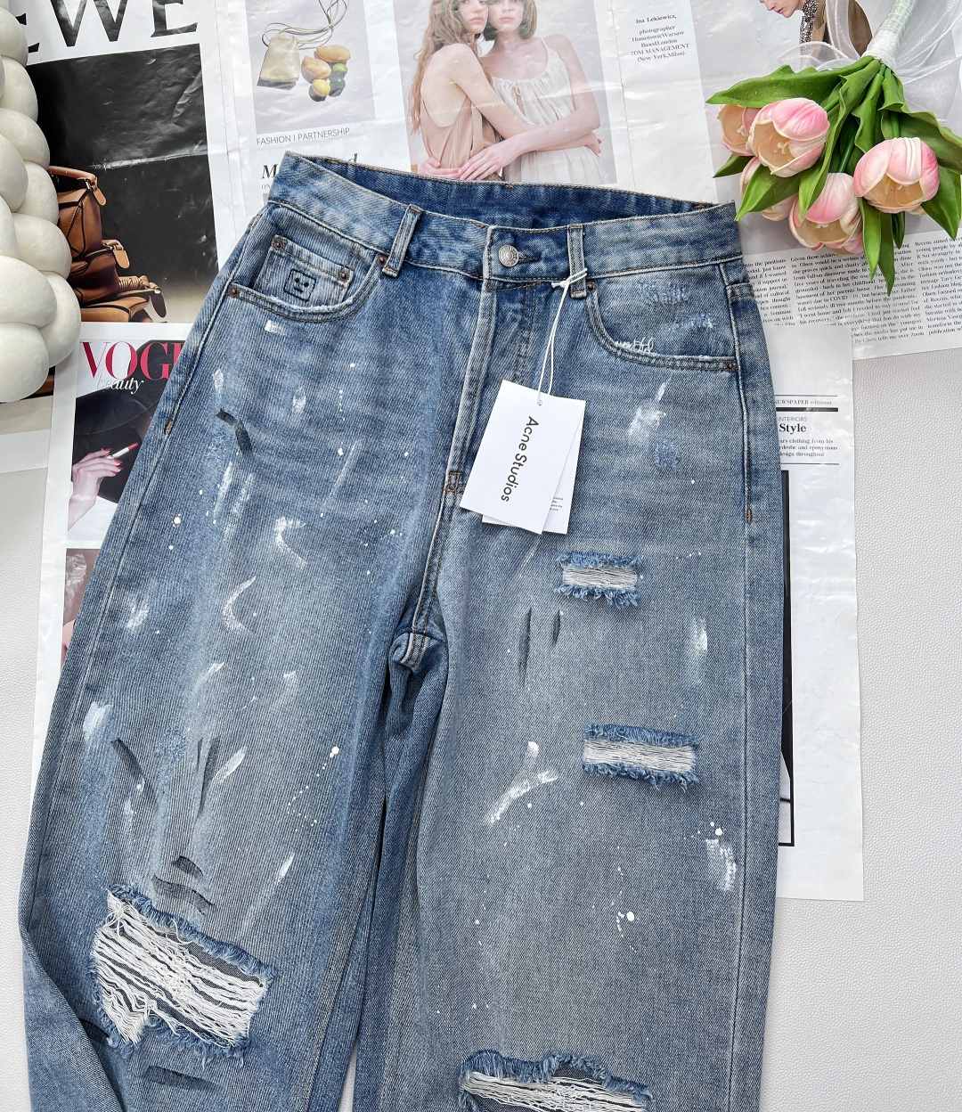 🆕 Acne Studios 夏季新品超薄柔软透气面料，手绘破洞ACNE牛仔裤，选用棉面料，成品面料纹路