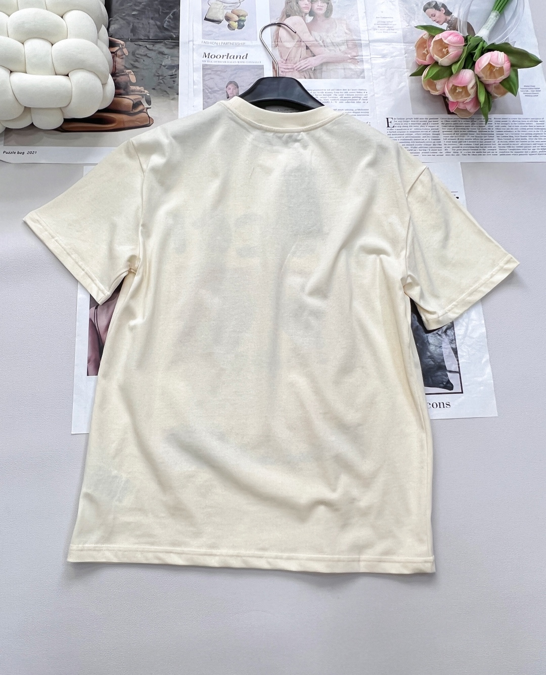 🆕 GUCCI 插画师系列卡通字母小狗印花短袖T恤玩味经典，释放个性以GUCCI标志性的双G字母为灵感，