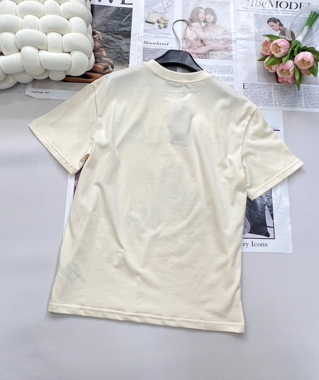 🆕 GUCCI 插画师系列卡通字母巨型企鹅印花短袖T恤玩味经典，释放个性以GUCCI标志性的双G字母为灵