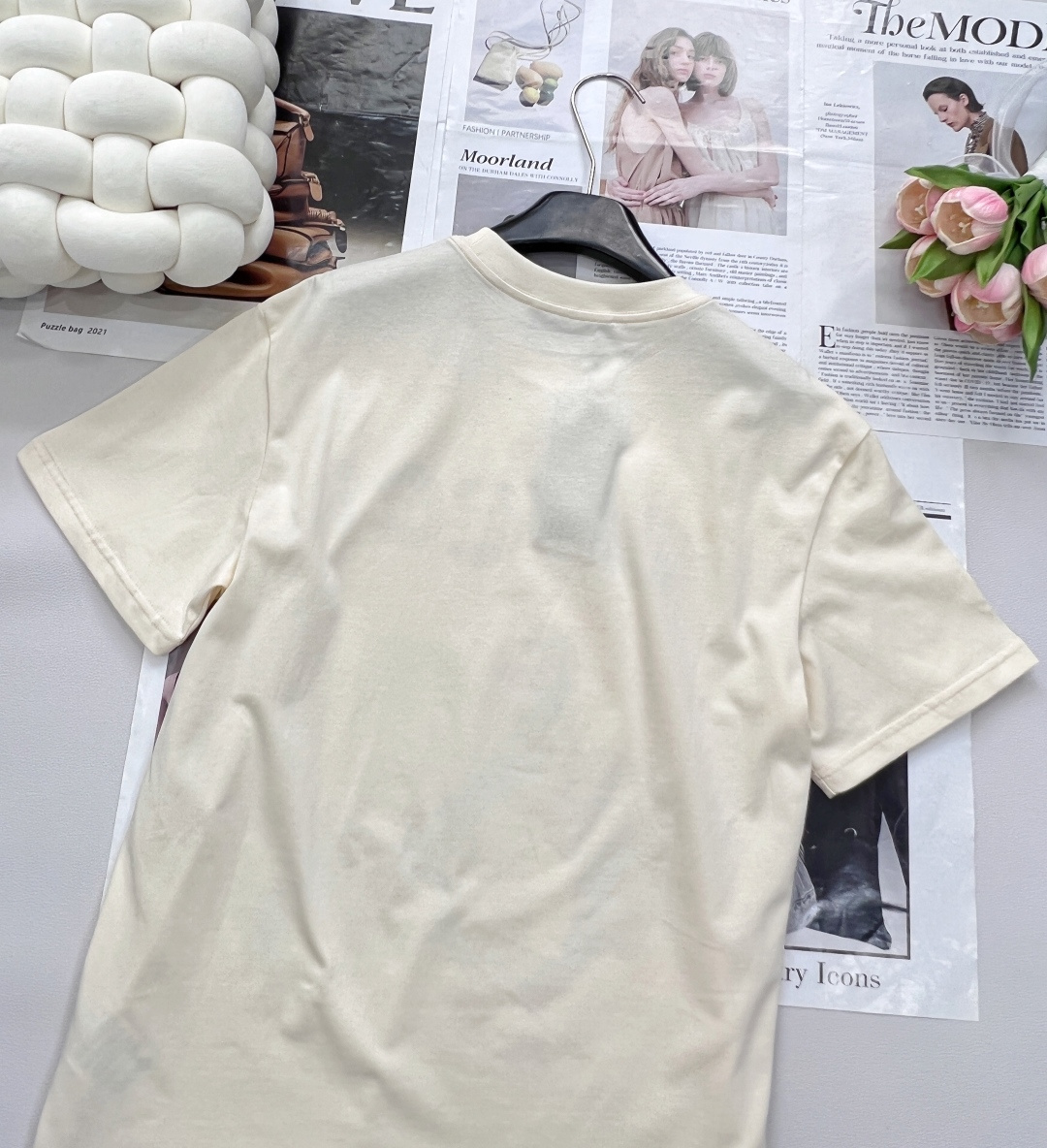 🆕 GUCCI 插画师系列卡通字母巨型企鹅印花短袖T恤玩味经典，释放个性以GUCCI标志性的双G字母为灵