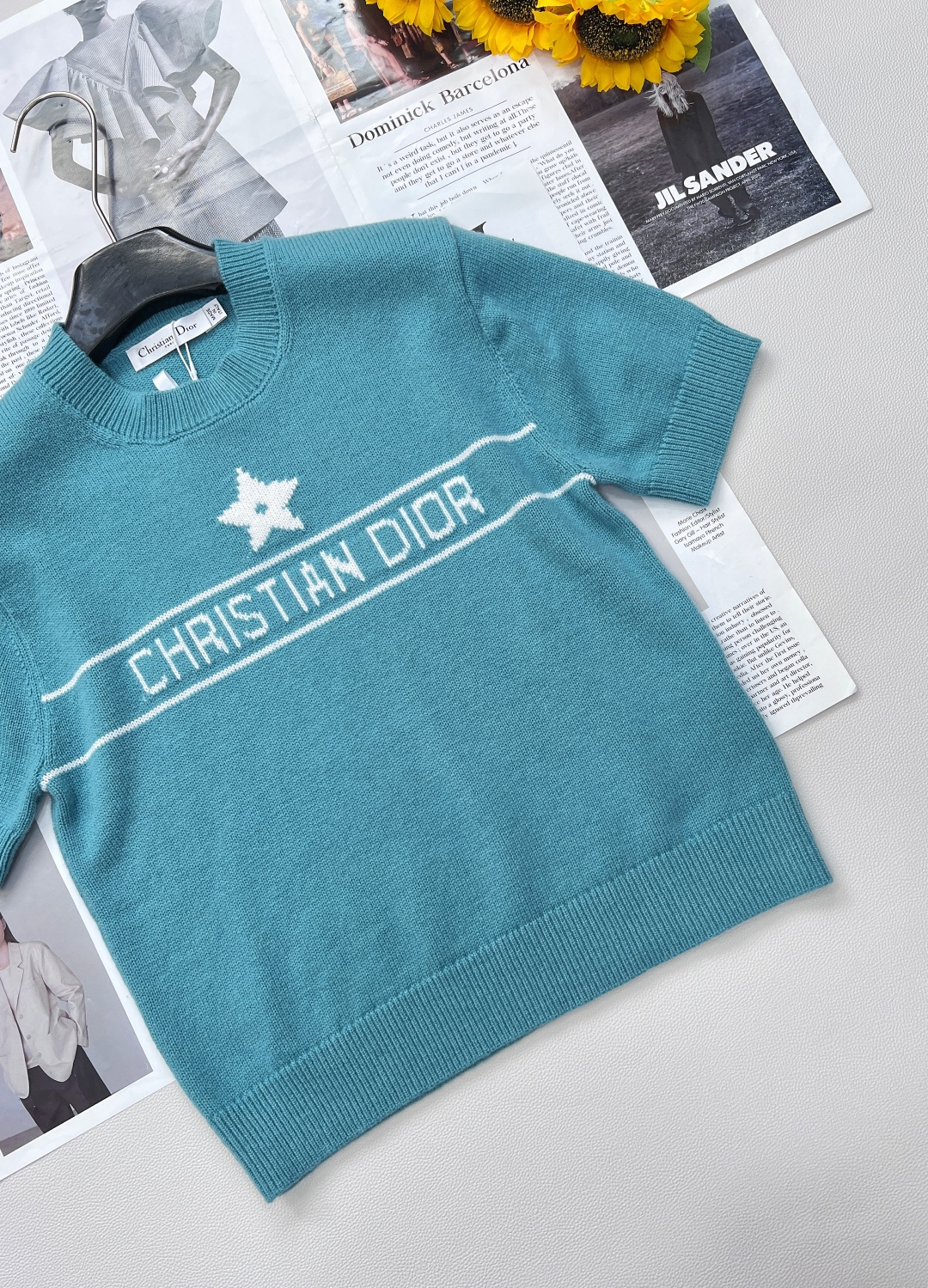 🆕Dior新款星星针织短袖，定制YB羊绒纱线织造 质感高级 舒适柔软 圆领短袖上衣剪裁 密实针织细腻凸显