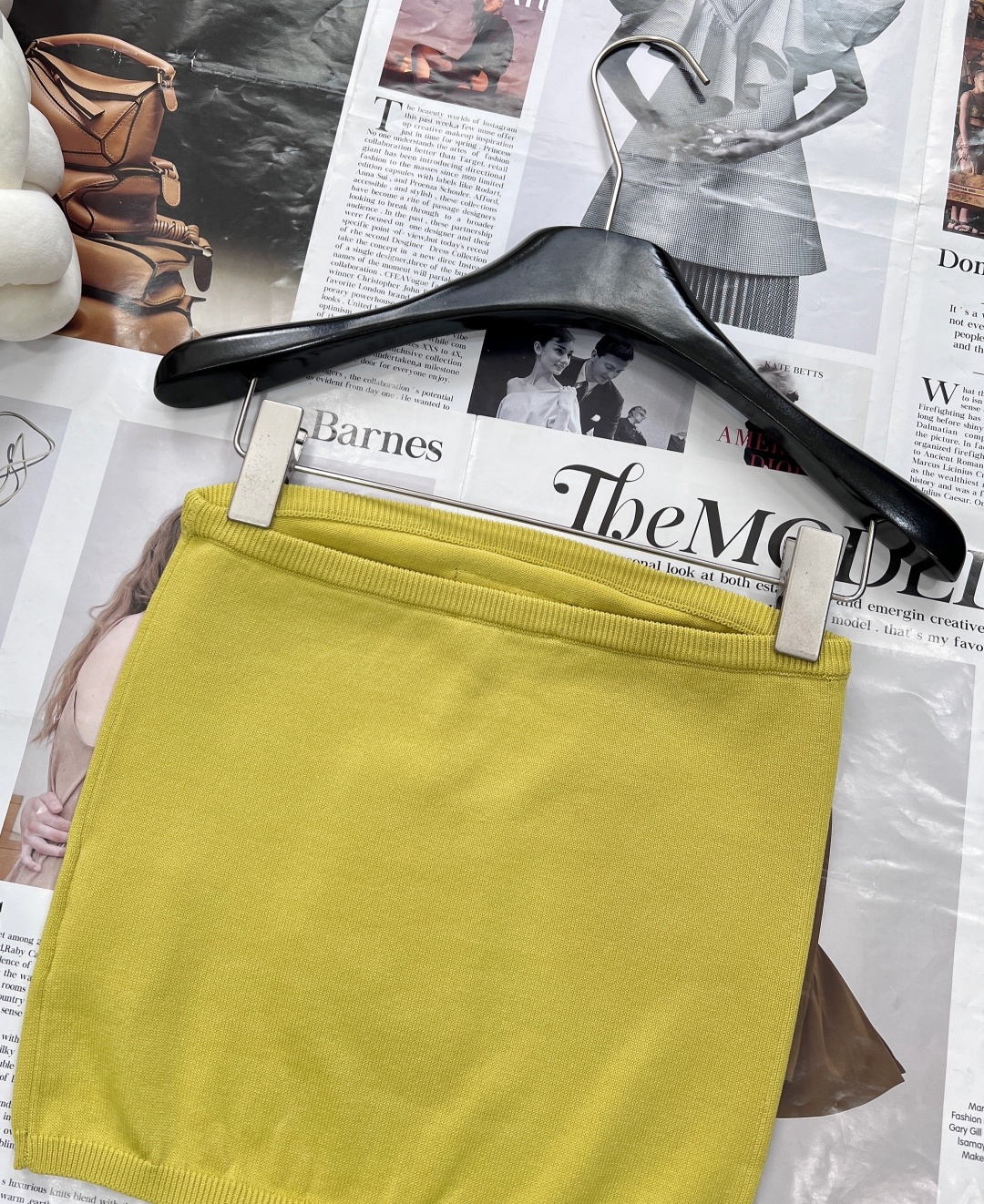 🆕Miumiu25Ss春夏新款短款抹胸背心丨⚠独家yb开发!高版出品!高级多巴胺配色字母logo贴片点缀