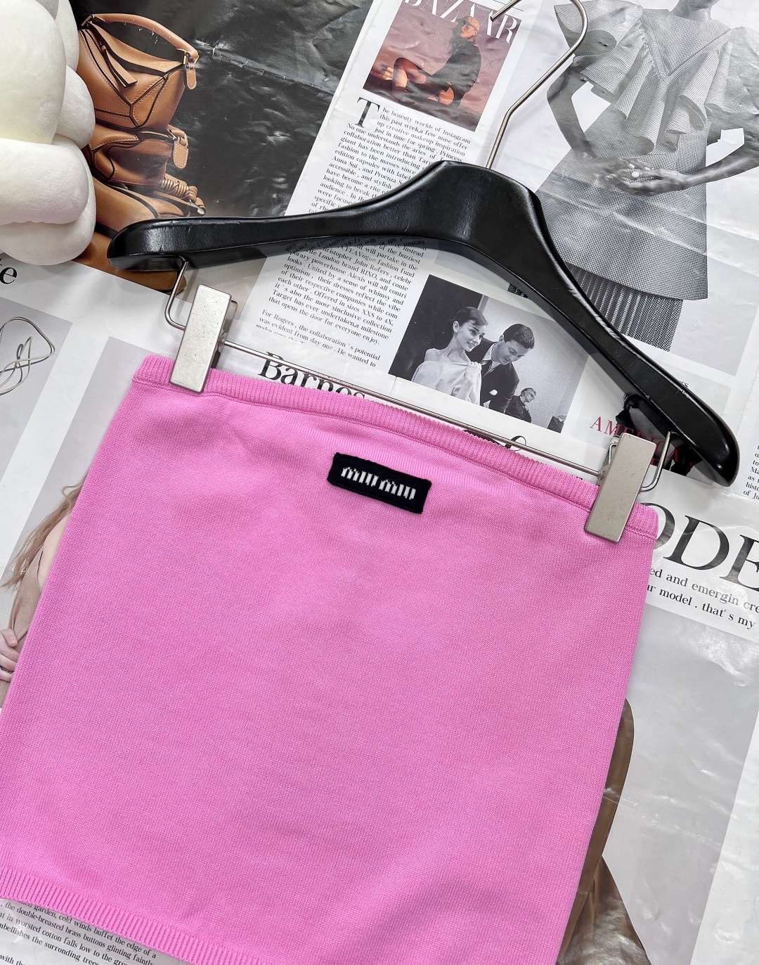 🆕Miumiu25Ss春夏新款短款抹胸背心丨⚠独家yb开发!高版出品!高级多巴胺配色字母logo贴片点缀