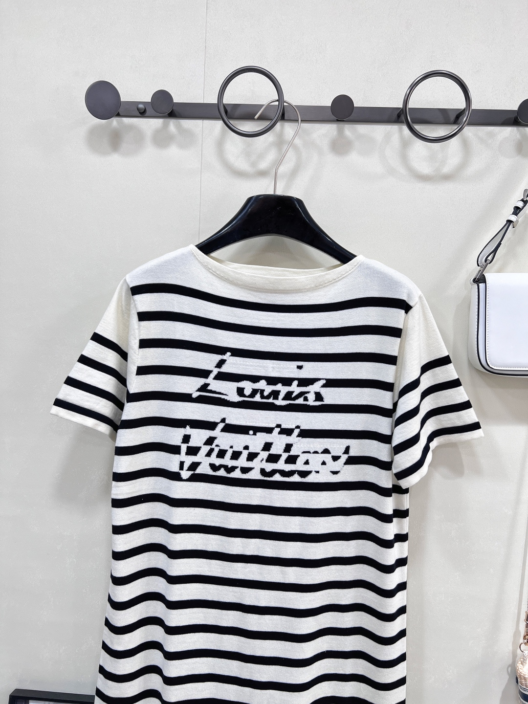 🆕Louis Vuitton2025新款条纹针织连衣裙，定制YB全棉纱线织造 透气舒适 质感十足 廓形宽