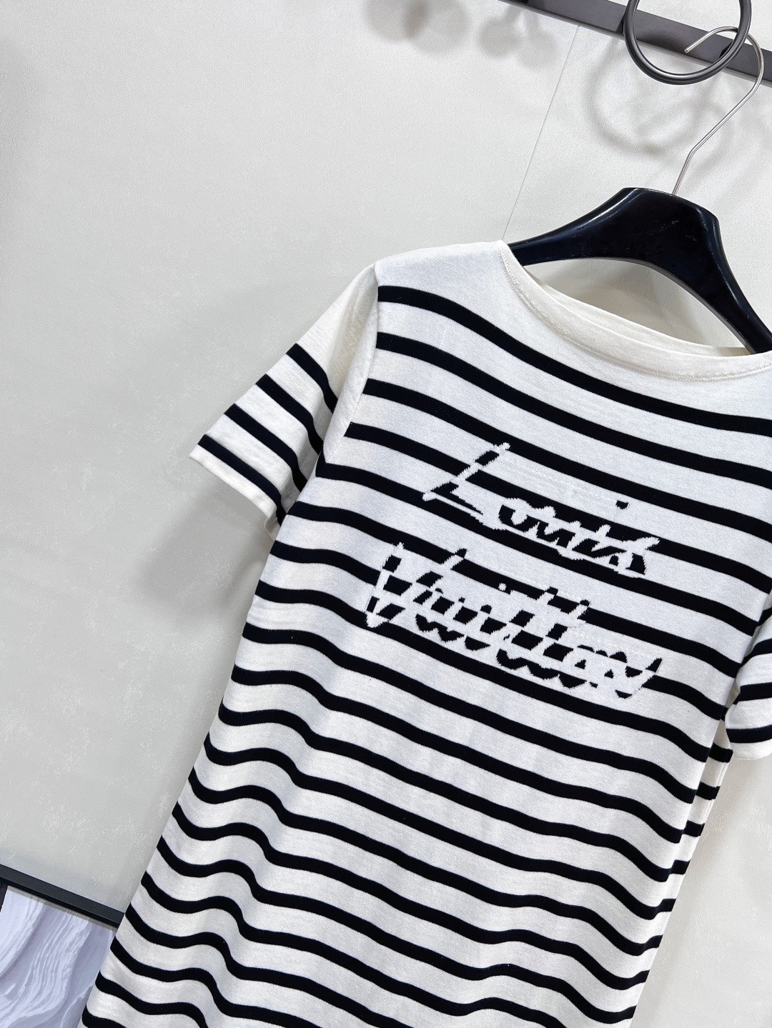 🆕Louis Vuitton2025新款条纹针织连衣裙，定制YB全棉纱线织造 透气舒适 质感十足 廓形宽