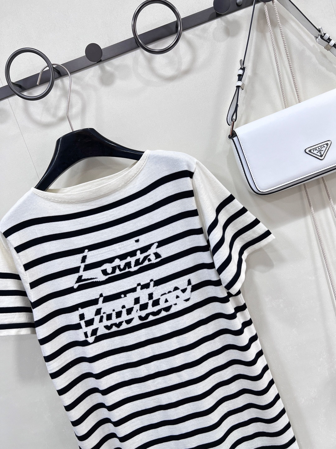 🆕Louis Vuitton2025新款条纹针织连衣裙，定制YB全棉纱线织造 透气舒适 质感十足 廓形宽