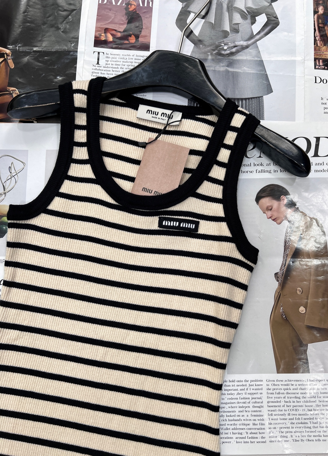 🆕Miumiu2025SS新款条纹字母徽标贴片针织背心裙，定制YB丝光羊毛纱线织造 柔软亲肤 舒适有型 