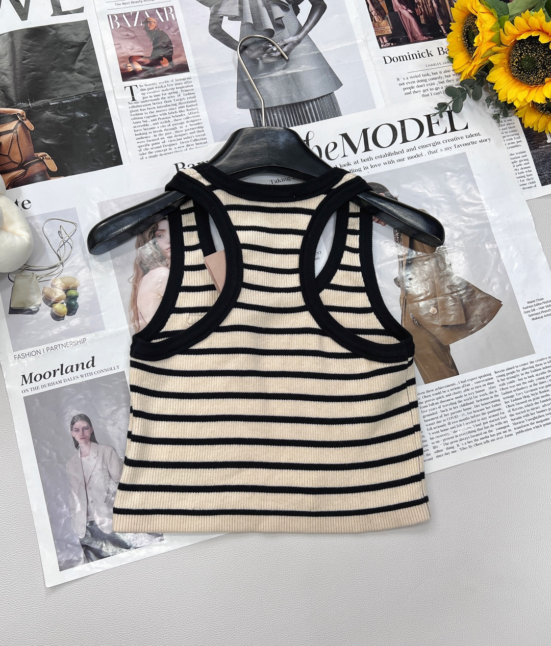 🆕Miumiu2025SS新款条纹字母徽标针织背心，定制YB丝光羊毛纱线织造 柔软亲肤 舒适有型 U领背