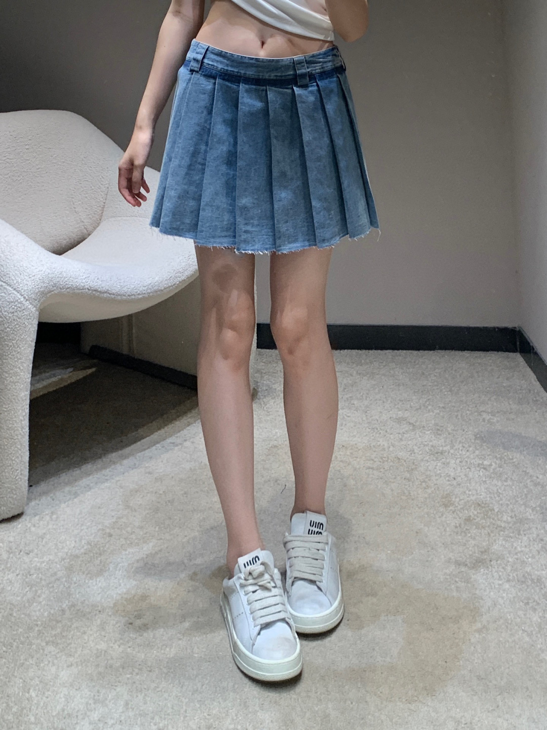 NO:418387,The upper body reference picture is also available!  ,alexander wang19860909上身参考图,模特搭配的背心也有出！,,alexander wang,Women's clothing