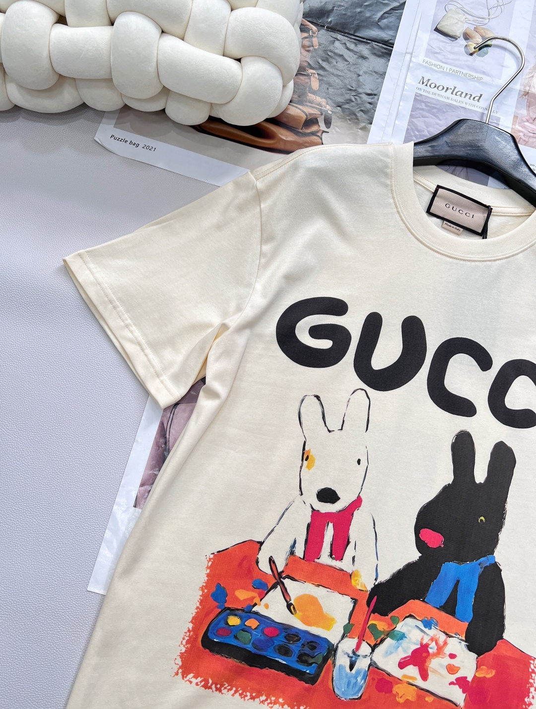 🆕 GUCCI 卡通兔系列印花短袖T恤水彩印花可爱帅气又时髦的调调！设计感十足，干净又清爽 满满的青春活