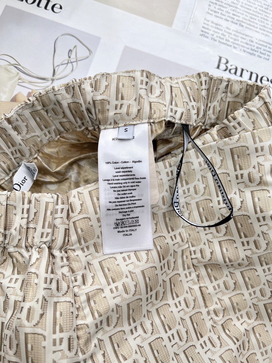 🆕DIOR新款老花提花裤裙，老花满印自带高级滤镜，度假风拉满⛱️A字版型藏肉buff叠满，正面半裙视觉秒